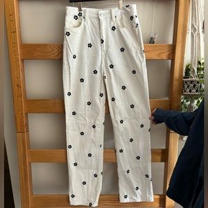 Super cute Pacsun jeans! Only worn once and in great condition!